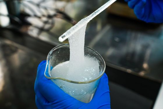 1.05g/Cm3-1.35g/Cm3 Low Friction Fracturing Fluid HTL-WG For Deep Wells